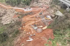 成渝高速改扩建工程荣昌段进场施工图片