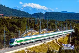 又一高铁，今日开通！图片