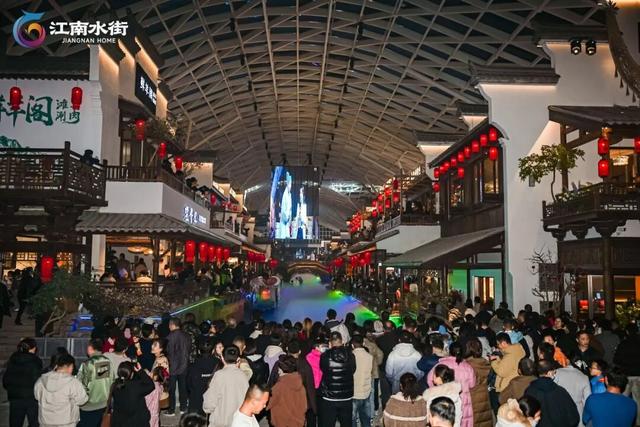 从“一次性打卡”到“反复回访”：江南水街的长尾吸引力在哪里？