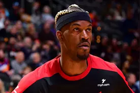 巴特勒右脚踝扭伤缺席客战森林狼 2021年以来从未客战森林狼图片