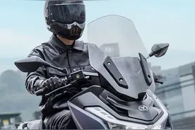 ¥15980起，SR250GT双版本焕新上市图片