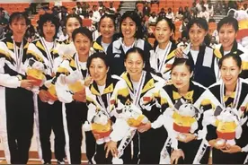 上海女排两代国手谈亚运：心系中国女排，看亚运成为一种文化图片