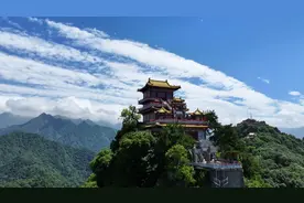 航拍三秦丨秦岭终南山景区现云海景观  宛若天宫图片