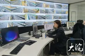 “四改八”后 宁洛高速蚌明段初六迎来春运返程高峰图片