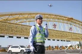 合肥交警打造“无人机+交通管理”创新应用   “飞手”达600余人图片