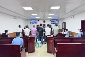 打麻将只赢不输？销售麻将机作弊“神器”很“刑”！图片