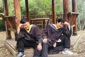 同校同寝室同专业，考研竟然同分又同校！图片