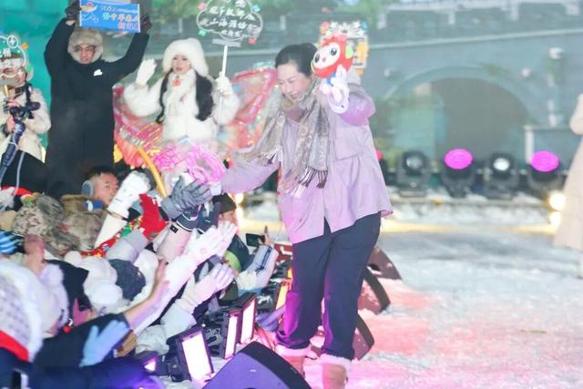 “榴花朵朵”绽放冰城，枣庄文旅热情点燃北国冰雪季