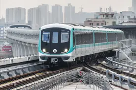 四条地铁线同时破纪录！深圳地铁上周末单日客流达历史次高位图片