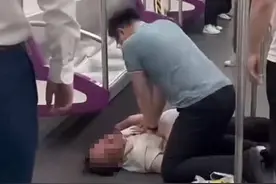 杭州地铁里跪地救人！他的身份确认，是一位90后外科医生图片