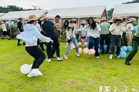 “会聚良缘”职工联谊活动举办图片