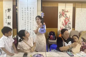 深圳莲花街道紫荆社区开展缤纷彩绘“六一”游园会图片