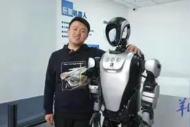 中国青年五四奖章获得者冷晓琨：让机器人“夸父”服务千家万户图片