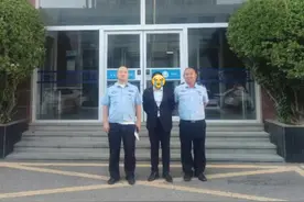 男子在银行ATM机前“捡漏”，盗刷七千元终被擒图片