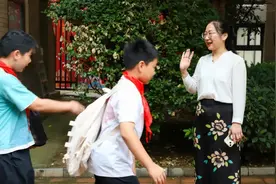 “绿色通道”开启：这些教师可直接评聘“高级 ”职称图片