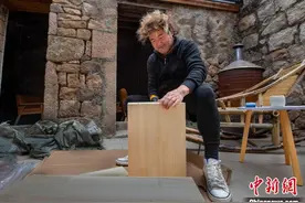 “斜杠”台青改造石厝发展乡村文创图片