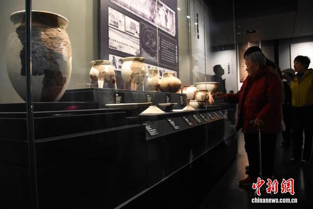 二里头夏都遗址博物馆冬日吸引游客