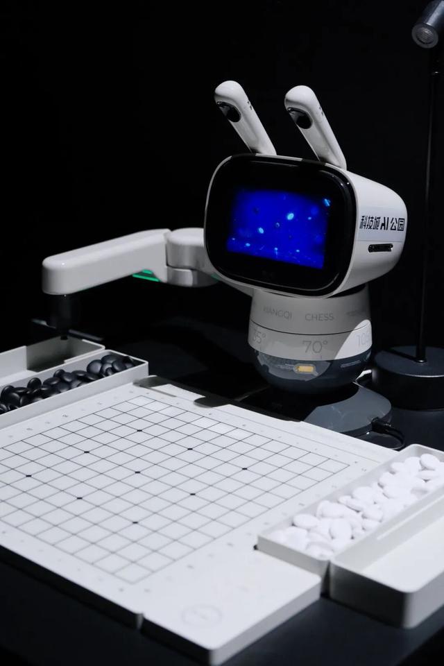 亲子打卡新去处！不用出远门，在呼和浩特就能体验的AI沉浸世界