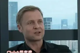 姓名太长无法买票，老外吐槽“这就是30年前的手法”？图片