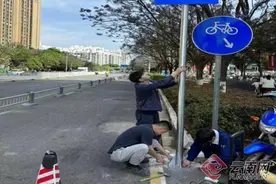 昆明呈贡乌龙街道党工委：吹哨报到聚合力 整治违停解民忧图片