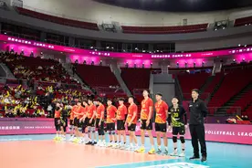 3：0横扫赛季最强黑马！山东男排喜迎主场三连胜图片