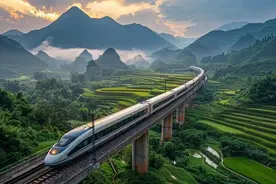 我国首列氢能源智能城际动车组问世！拥有全球最长续航里程图片