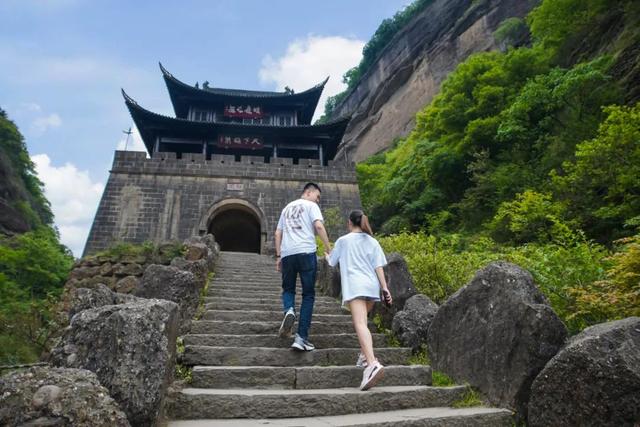 当“女儿节”遇上“女儿节”！坐标广元，包浪漫的！