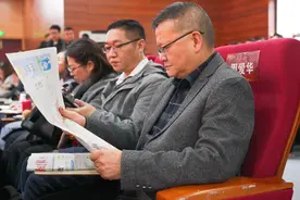 白云五中校长黄晖：愿《少年派周刊》做儿童成长路上的明灯图片