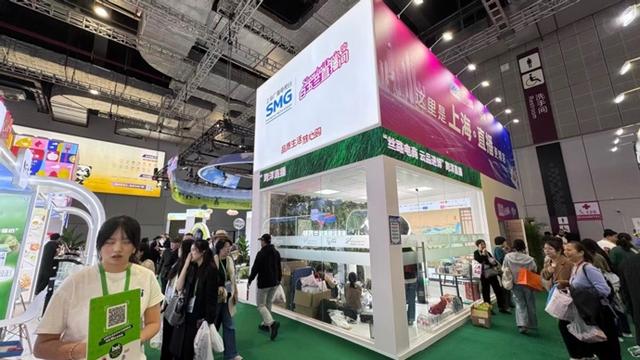 纽仕兰草饲Omega-3高蛋白牛奶白玉兰进博直播间全球首发，他飞过来代言