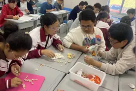 养马岛中学开展“特色课程，魅力贝壳”课堂展示活动图片