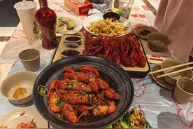 武汉当红IP小龙虾：日均消耗近1000万只图片