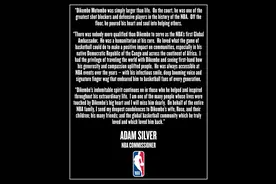 NBA传奇球员穆托姆博因脑癌去世，享年58岁，曾和姚明做过多年队友图片