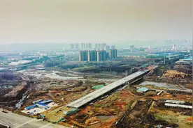 季梁大桥建设“加速跑”图片
