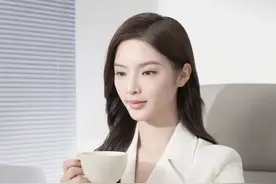 自然堂首次定义疲惫式衰老特征，开创细胞级新生理念图片