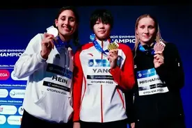 游泳世青赛｜领先3秒26夺冠杨佩琪800米自由泳展现优势图片