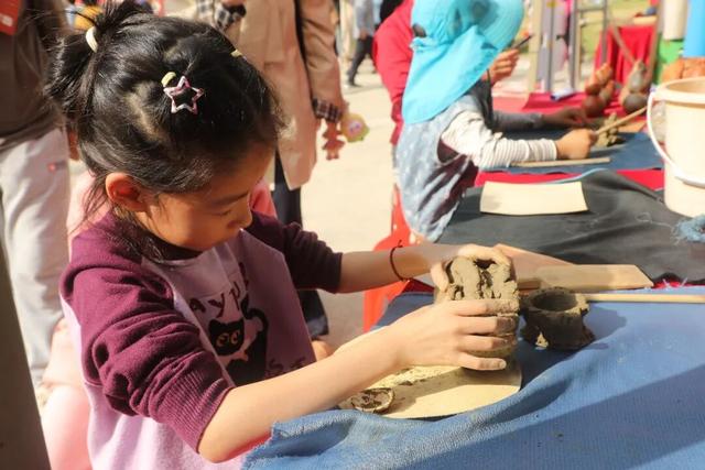 从海岛到雨林! 白沙文旅亮相海花岛 海花岛至白沙山海联动旅游专线开通