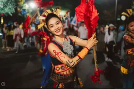 十年如约，狂欢入戏！第十届乌镇戏剧节开幕图片