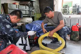 新华全媒+·图片故事丨长白山“守山人”：只此青绿“长相守”图片