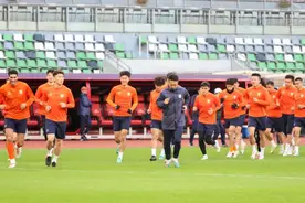 进入亚冠时间！泰山队16日赴海口备战亚冠，卡扎、泽卡跟队图片