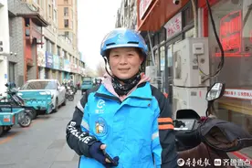 从流水线到“单王”，女外卖员鲁妮：为了生活再拼一点也值得图片