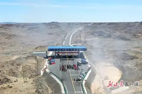 又一交通大动脉！甘新省际通道正式建成通车图片