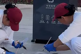 最近，上海迪士尼垃圾桶“成精”了……神奇“小推”回归 ！图片