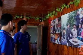 中南大学“交通+乡村振兴”暑期社会实践团赴花垣县十八洞村调研图片