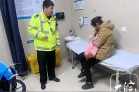 11个月婴儿被咬断手指！很多小朋友都喜欢它，家长一定要注意图片