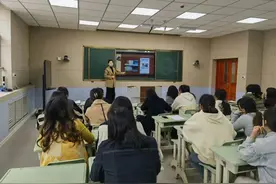 挑战中前行，细微处闪光 ——第四小学班主任成长主题沙龙活动图片