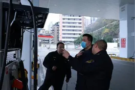 66升油箱加了67升油，是否作弊还需说得更清楚 |新京报快评图片