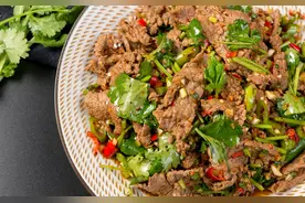 美食DIY丨香菜拌牛肉，新手也能轻松“拿捏”图片