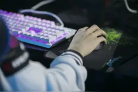 RNG战队CEO自曝欠款千万濒临破产！网友嘲讽：这家公司打官司比打比赛还多【附中国电子竞技产业竞争格局】图片