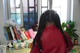 6岁女童横店当“童漂”4个月赚250元，“童漂”真的甜吗？图片