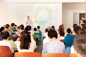 联合国《濒危野生动植物种国际贸易公约》前秘书长约翰·斯坎伦：“保护生物多样性对于全人类至关重要”图片